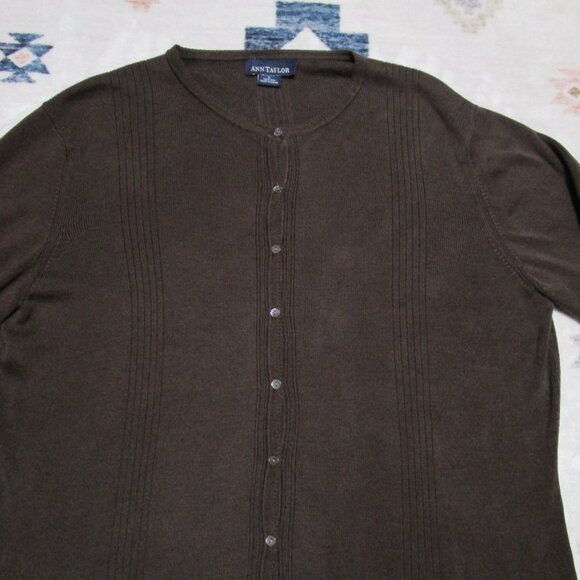 Ann Taylor Brown Lightweight 100% Silk Sweater Knit Size Large - Picture 3 of 7
